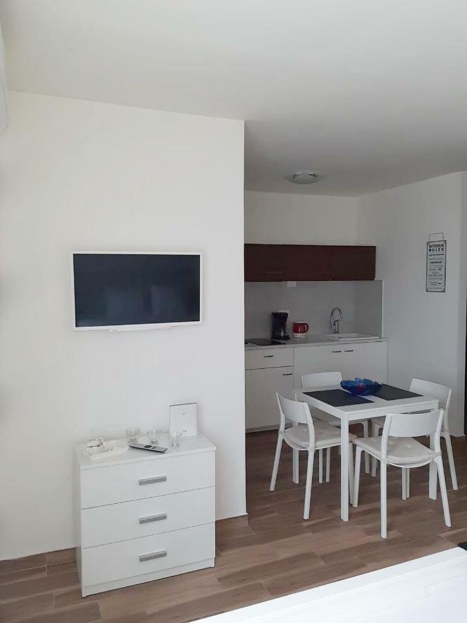 Mony Apartment